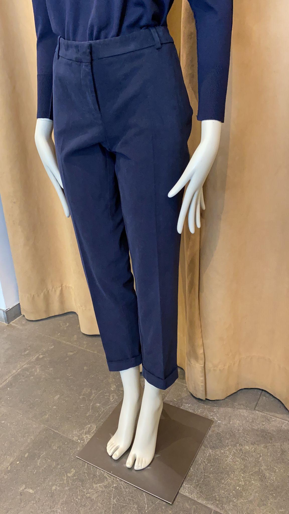 Pantalón Kiltie azul oscuro - The Class Room