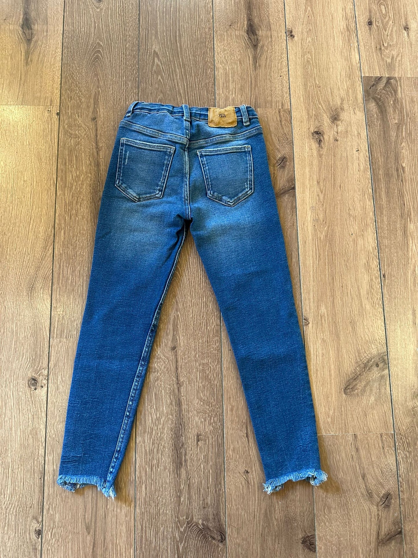 Zara Jeans flecos