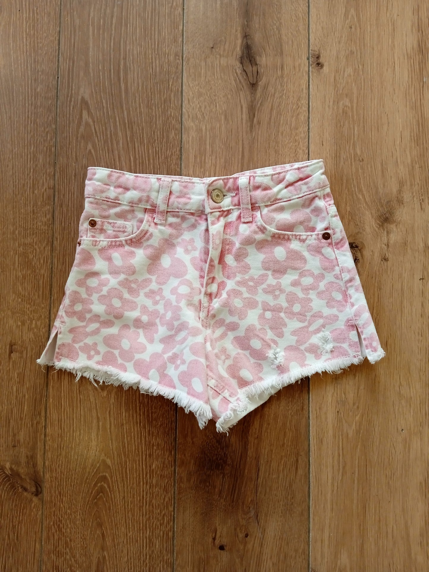 Zara Short niña