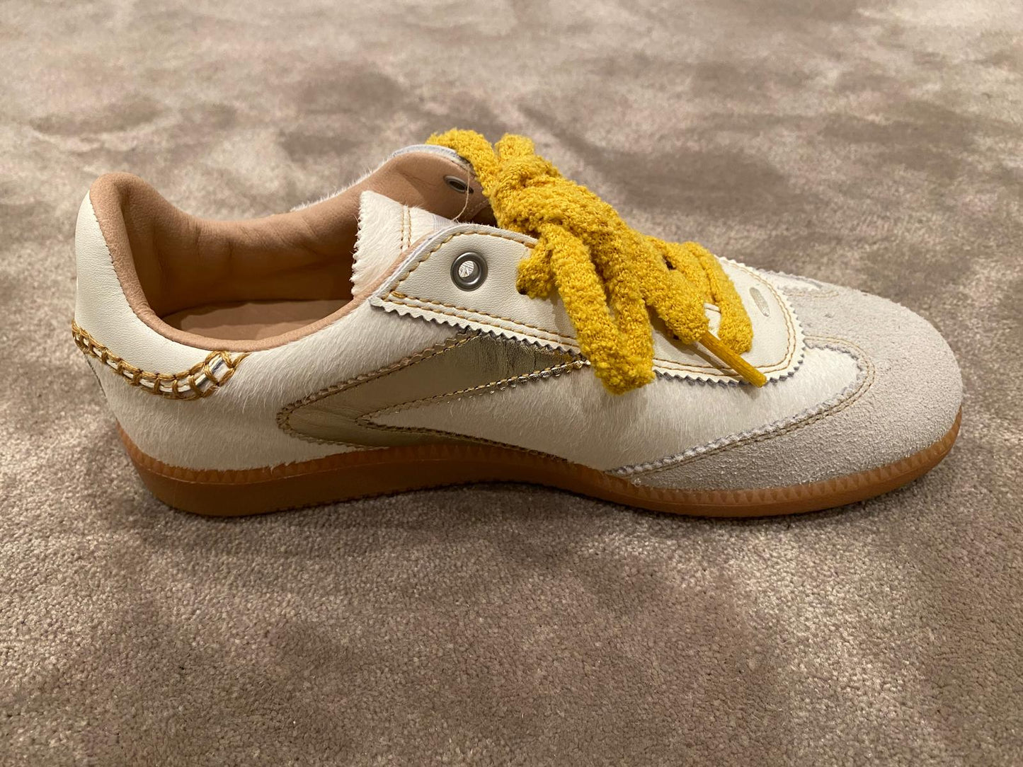 0'105 Sneackers Nova