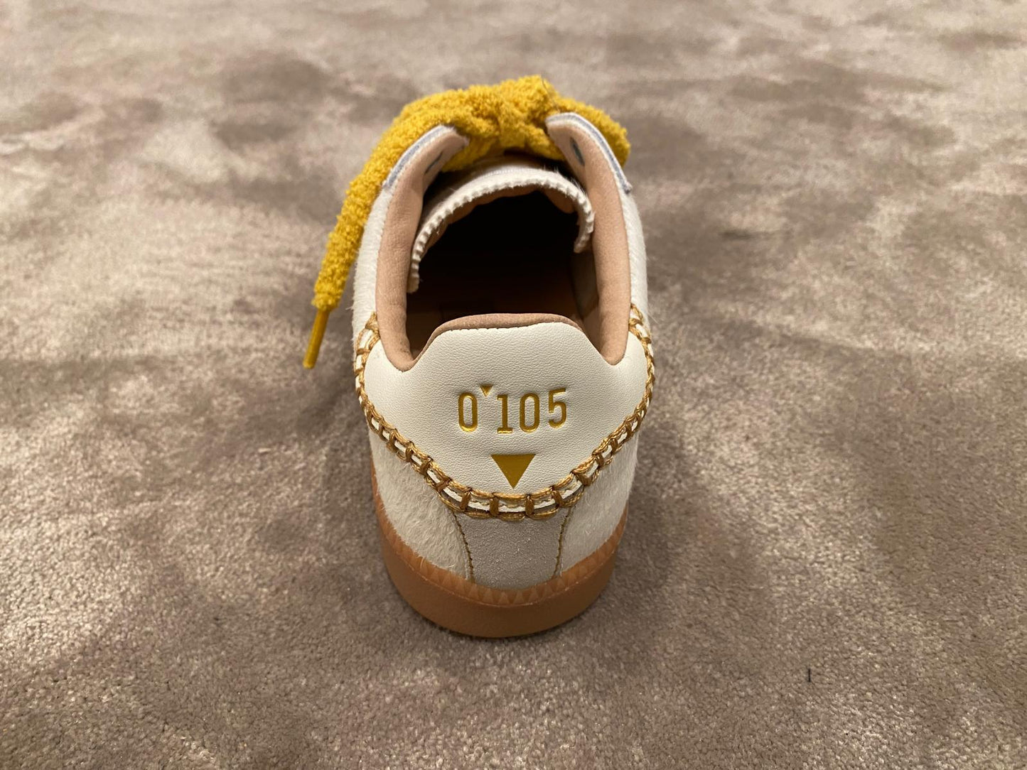 0'105 Sneackers Nova
